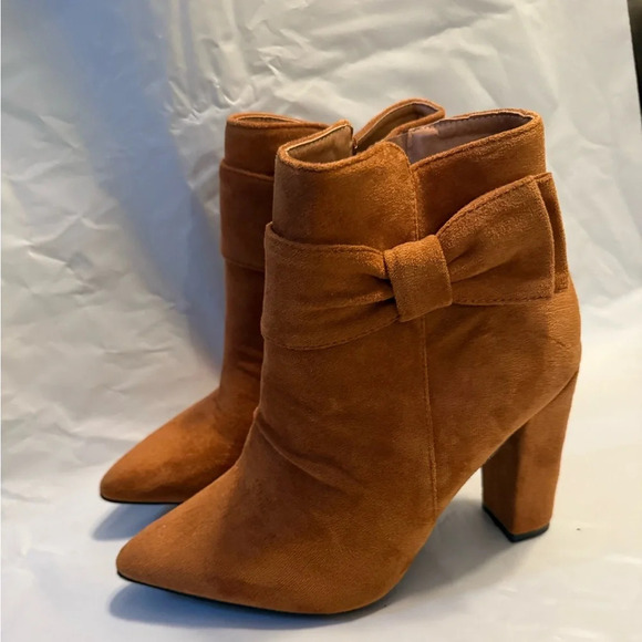 Unbranded Tan Booties Size 7.5 (38) - Picture 4 of 7
